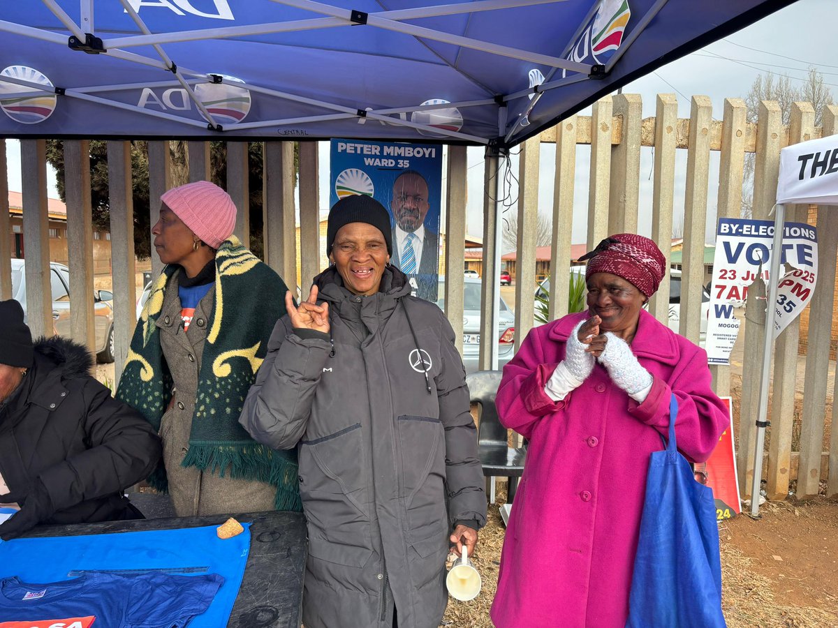 DAGauteng's tweet image. ⛑📩 Help the DA rescue Emfuleni and take back control of your ward! If you are a resident in Ward 35, Emfuleni Municipality, go to your nearest voting station to #VoteDA. The voting stations are open until 21h00 today.