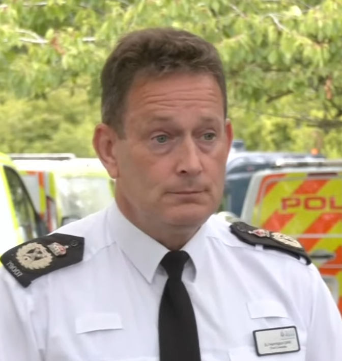 This press conference with Chief constable Ben-Julian Harrington is painful to watch.

His officers were literally filmed escorting in, then bussing out, far-left agitators to the Bell Hotel in Epping.

No explanation
No resignation
No apology

Just arrogant vacuous rubbish.