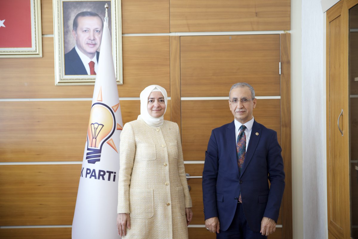 Dr.Betül Sayan Kaya 🇹🇷 (@drbetulsayan) on Twitter photo AK Parti Şanlıurfa Milletvekilimiz Sn. Abdürrahim Dusak’la şehrimizdeki sosyal politika çalışmalarını, genel durumu konuştuk.
Sn. Milletvekilimize ziyareti için teşekkür ediyor, Şanlıurfalı kardeşlerimize sevgilerimi sunuyorum.
<a href="/ProfDrDusak/">Prof Dr Abdurrahim Dusak</a> AK Parti Şanlıurfa Milletvekilimiz Sn. Abdürrahim Dusak’la şehrimizdeki sosyal politika çalışmalarını, genel durumu konuştuk.
Sn. Milletvekilimize ziyareti için teşekkür ediyor, Şanlıurfalı kardeşlerimize sevgilerimi sunuyorum.
<a href="/ProfDrDusak/">Prof Dr Abdurrahim Dusak</a>