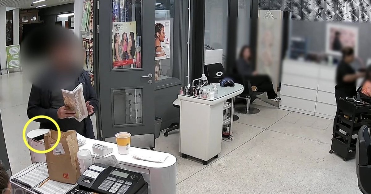 DailyMirror's tweet image. Brazen thief caught on camera casually swiping hairdresser's £1,300 phone
mirror.co.uk/news/uk-news/s…