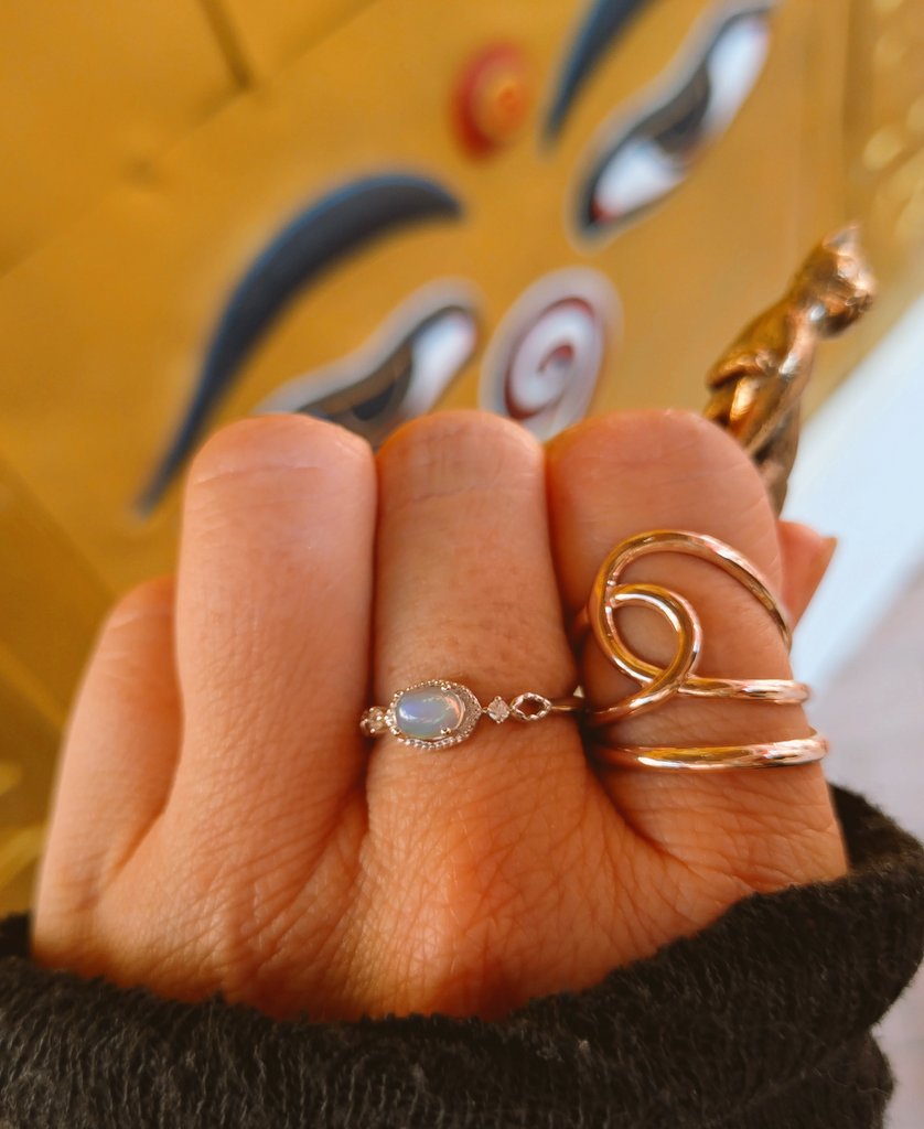 万博　ネパールのオパール　リング 大阪関西万博 ネパール館のオパールリング EXPO2025 - メルカリ