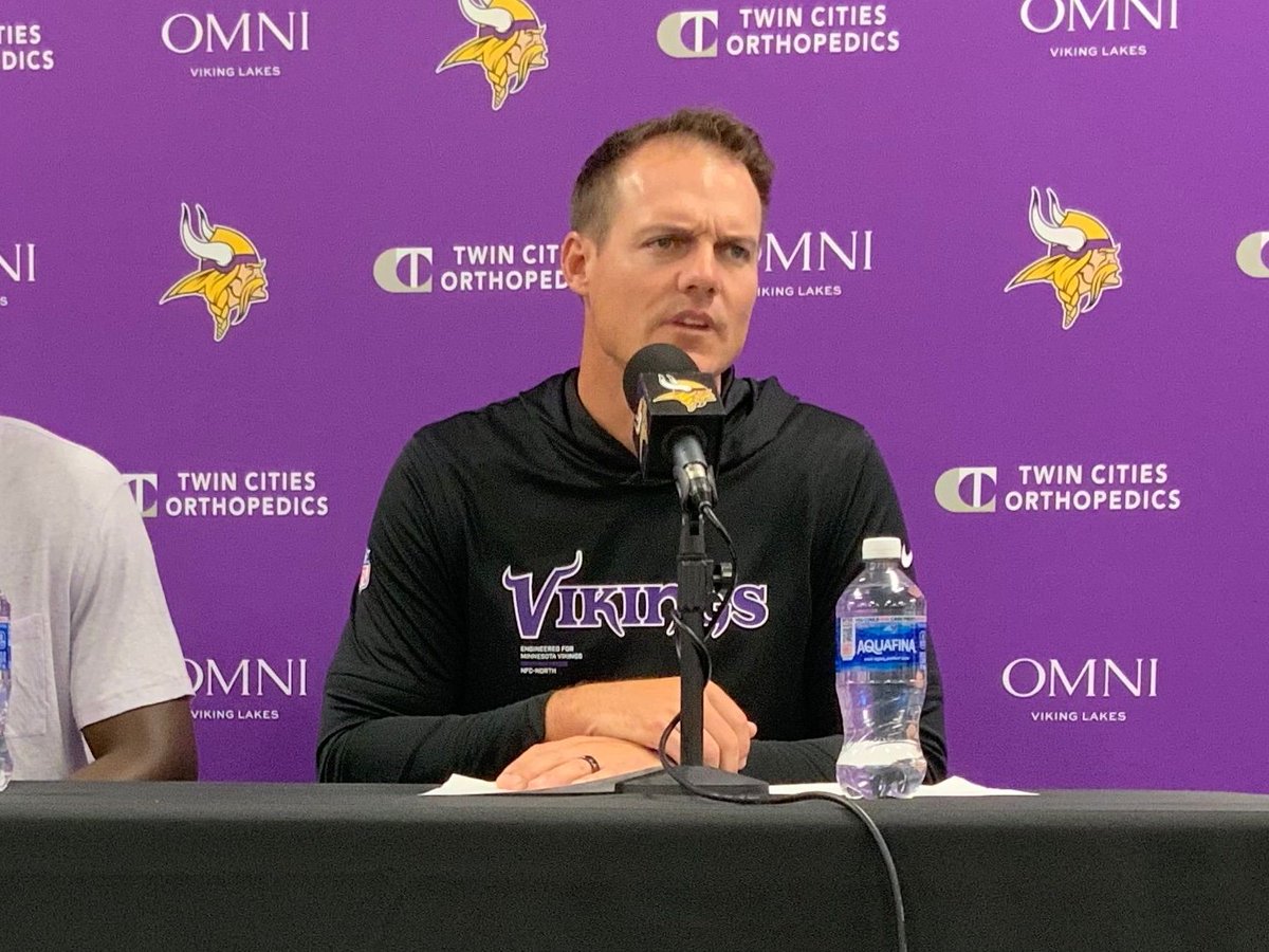 Dust_Vikings's tweet image. I know a lot of you want the &quot;KOC&quot; hoodie every year, so here is the one he wore in the press conference:

fanatics.93n6tx.net/gOe5LX

They have black, purple, and white.

#Skol