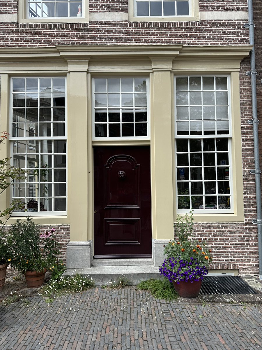 c_k_lynch's tweet image. Charming city of Utrecht - streets of brick, handsome Dutch facades, tall sash windows, potted plants in bloom