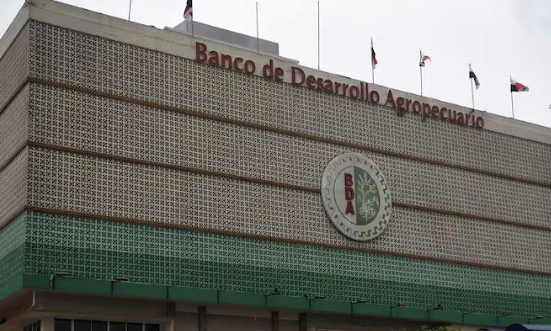 Ordenan cierre temporal y fusión de 12 sucursales del Banco de Desarrollo Agropecuario prensa.com/economia/orden…