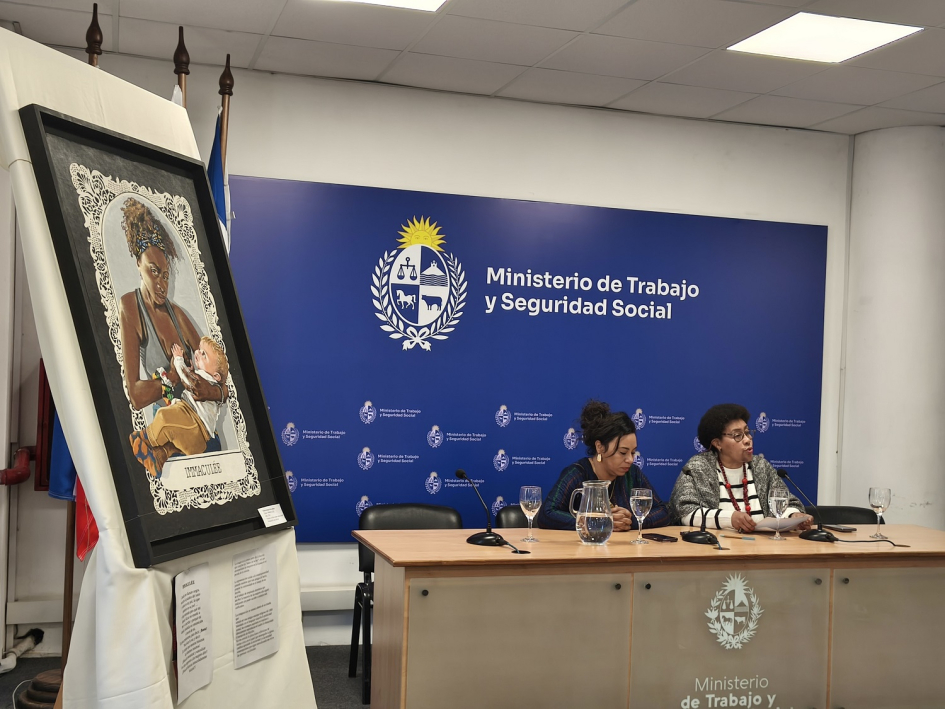 MTSSuy's tweet image. En el Mes de la Afrodescendencia, y del Día de la Mujer afrolatina, afrocaribeña y de la diáspora que se conmemora el 25/7 , el MTSS organizó la actividad “Afrodescendencia y empleo”.
gub.uy/ministerio-tra…