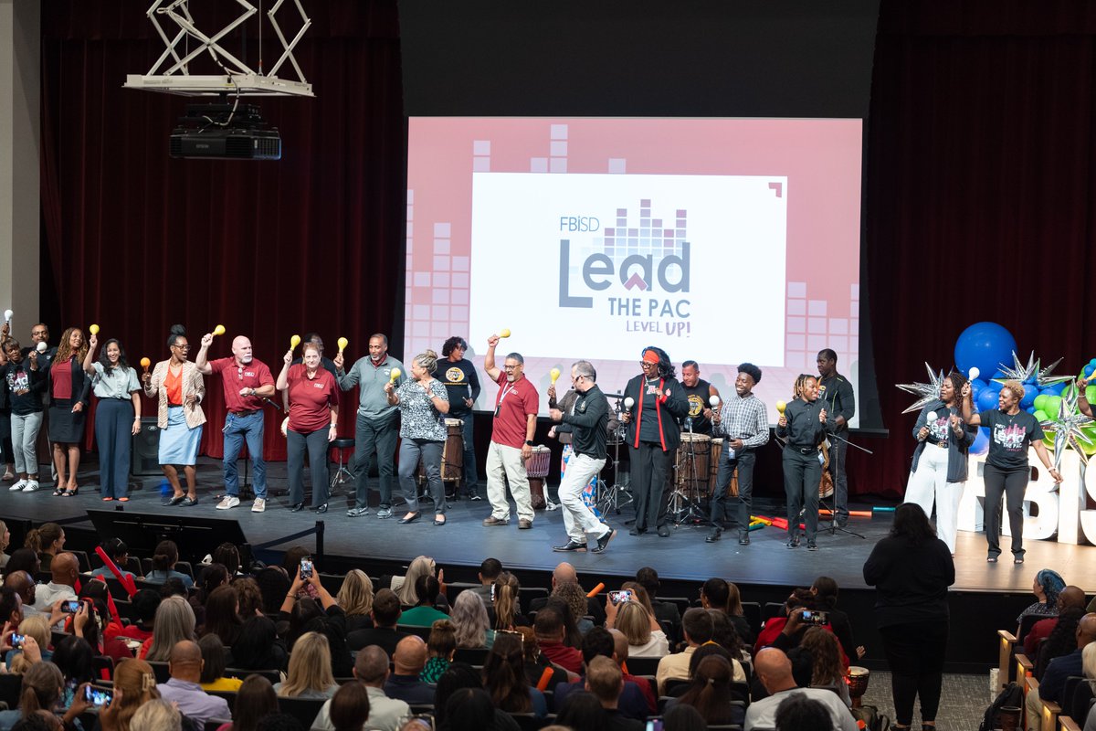 FortBendISD's tweet image. Day 2 of the FBISD Breakthrough Leadership Summit turned up the volume on leadership! 🔊
Campus and district leaders came together at Crawford HS for a powerful day of collaboration, connection, and growth. From high-impact breakout sessions to focused division planning, our…