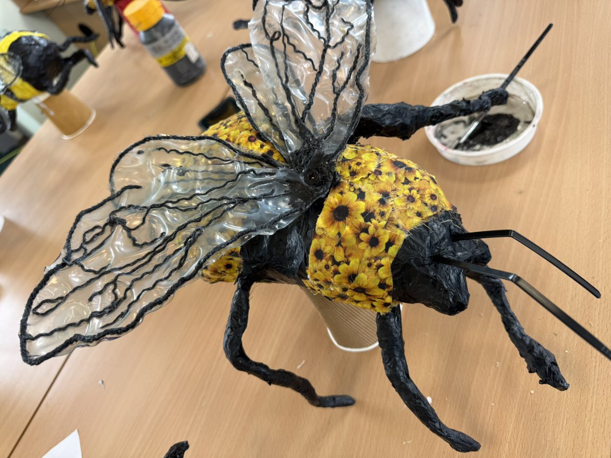 RockinghamJI's tweet image. A wonderful morning seeing our incredible artwork come to life with the beautiful wings. We are so excited for our installation over the summer holiday. A huge thank you Angie we have enjoyed every second and learnt so many new skills. 🐝
