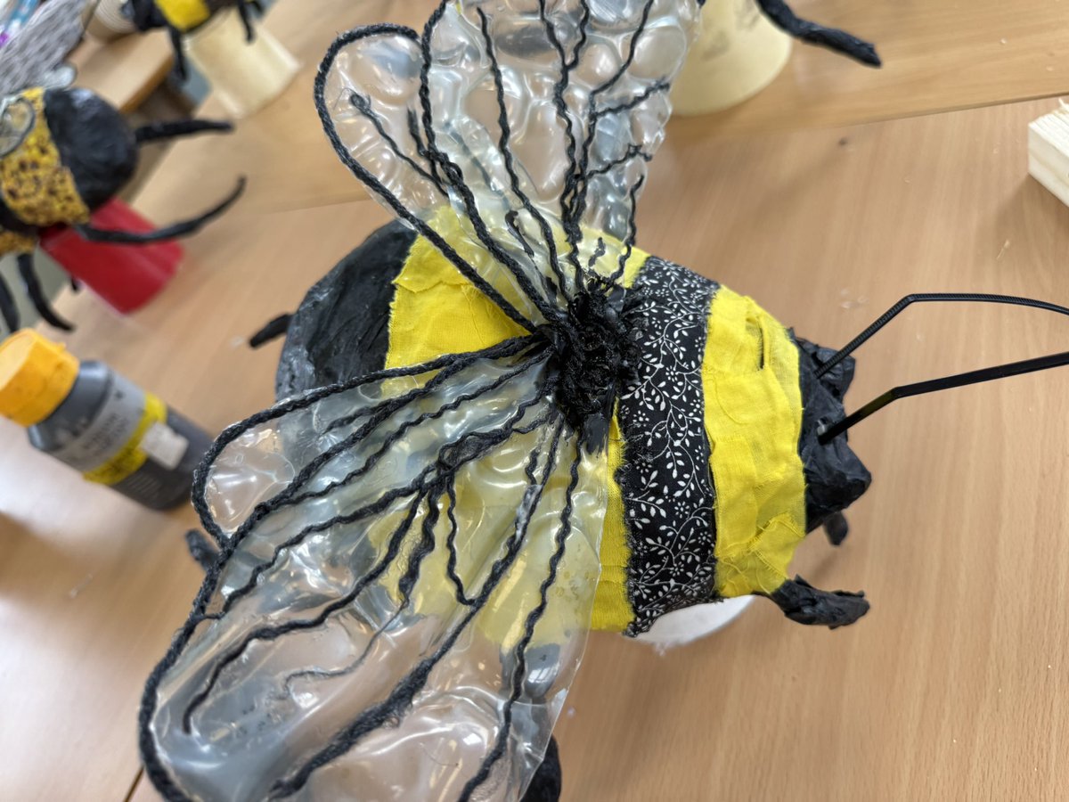 RockinghamJI's tweet image. A wonderful morning seeing our incredible artwork come to life with the beautiful wings. We are so excited for our installation over the summer holiday. A huge thank you Angie we have enjoyed every second and learnt so many new skills. 🐝