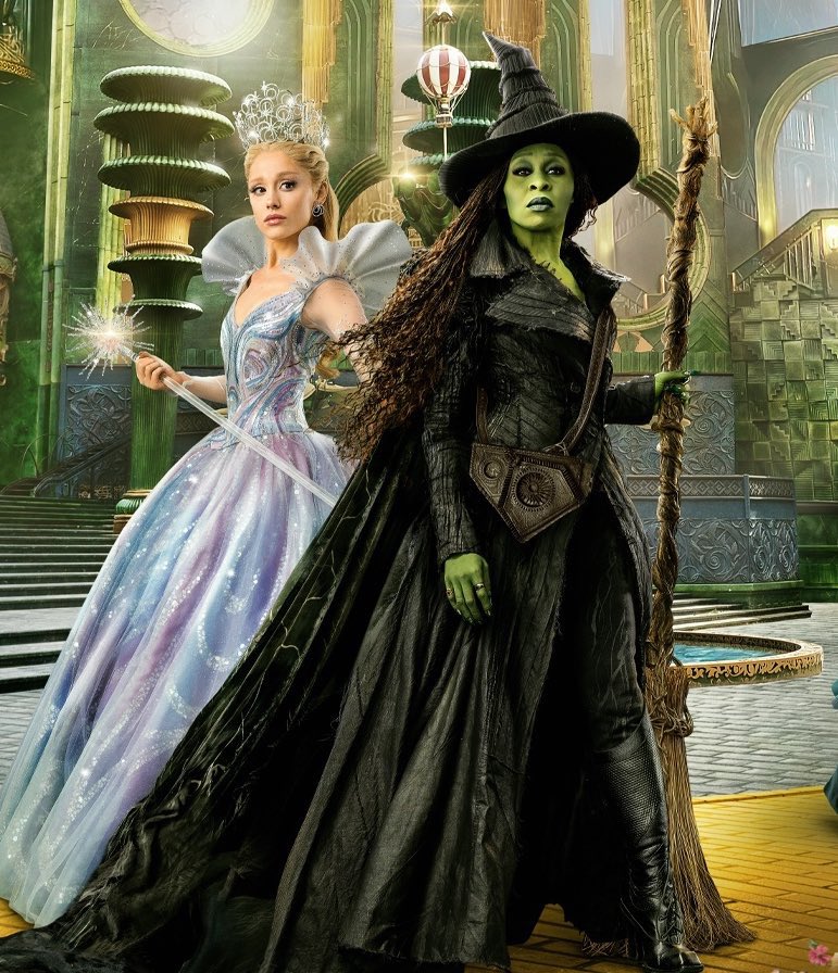 JillianChili's tweet image. “They've both had a measure of life happen between now and when you've seen them last, and so they have to sort of re-navigate where they are”
-Cynthia Erivo on Glinda & Elphaba in Wicked: For Good🫧