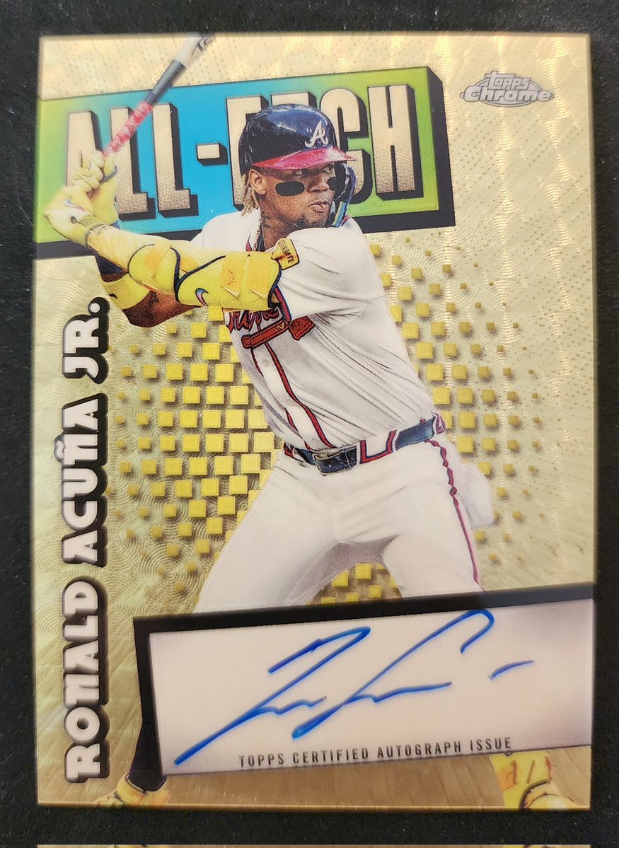 TayDwyer8's tweet image. I got 1 Jumbo box at @CardTradersATX.  Think I&apos;m done for the year🔥