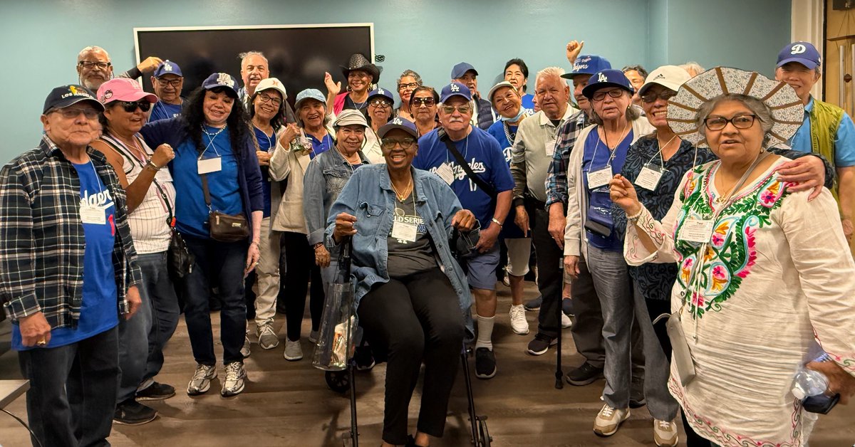 SBSSla's tweet image. Our SBSS members are Dodger-bound! 💙 With help from our Tech Ed team, they accessed their MLB app tickets and got game-ready in full Dodger gear. Before heading out, they chanted “LET’S GO DODGERS!” — we’re excited to cheer on the Boys in Blue! ⚾️🙌 #SBSS #LetsGoDodgers