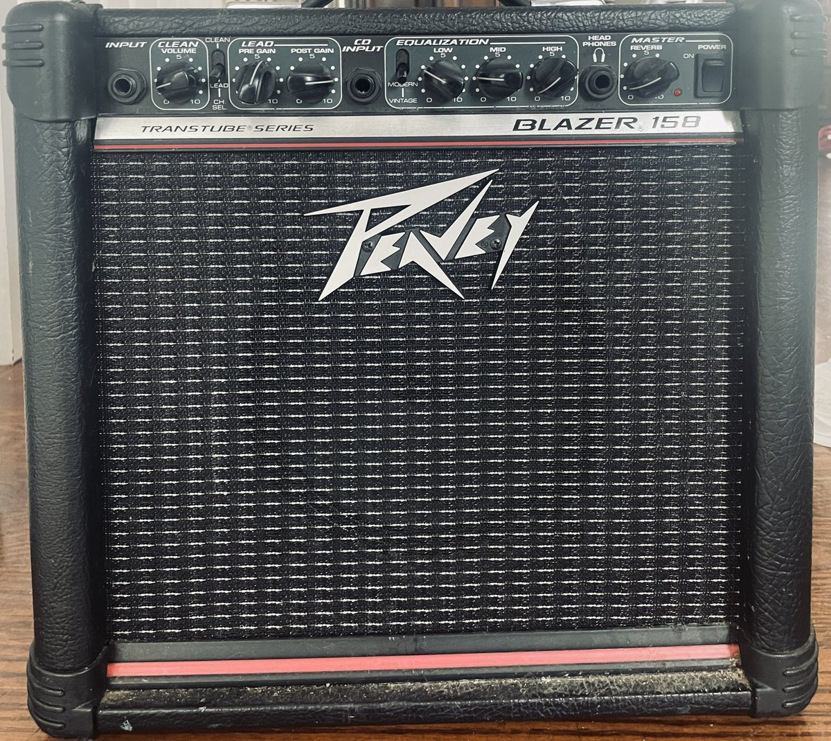 Really trying for the Eric’s Trip sound with the Peavey &amp; Traynor Amps… #Indierock new purchase… 🎶 🎸