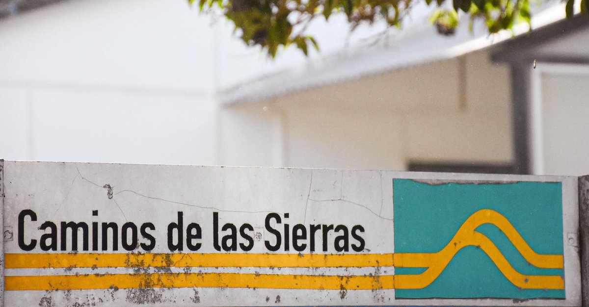 👉 Con la presencia del gobernador <a href="/MartinLlaryora/">Martín Llaryora</a> y nuestro intendente <a href="/PasseriniOk/">Daniel Passerini</a>, se anunció el llamado a licitación para la pavimentación y rehabilitación del Camino a 60 Cuadras.