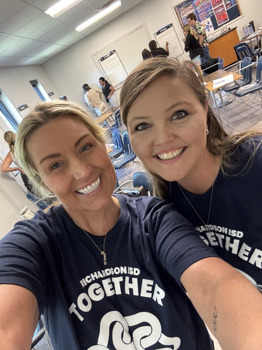 MathWithAudrey's tweet image. Love getting to present with one of my favorite people @mathymichal on cultivating a positive math identity in a K-12 math classroom! @RISDmath #RISDgrow
