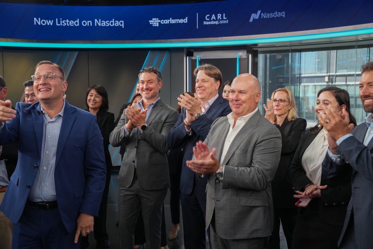 NasdaqExchange's tweet image. 🔥 Personalized spine surgery pioneer @carlsmed is officially #NasdaqListed! 👏