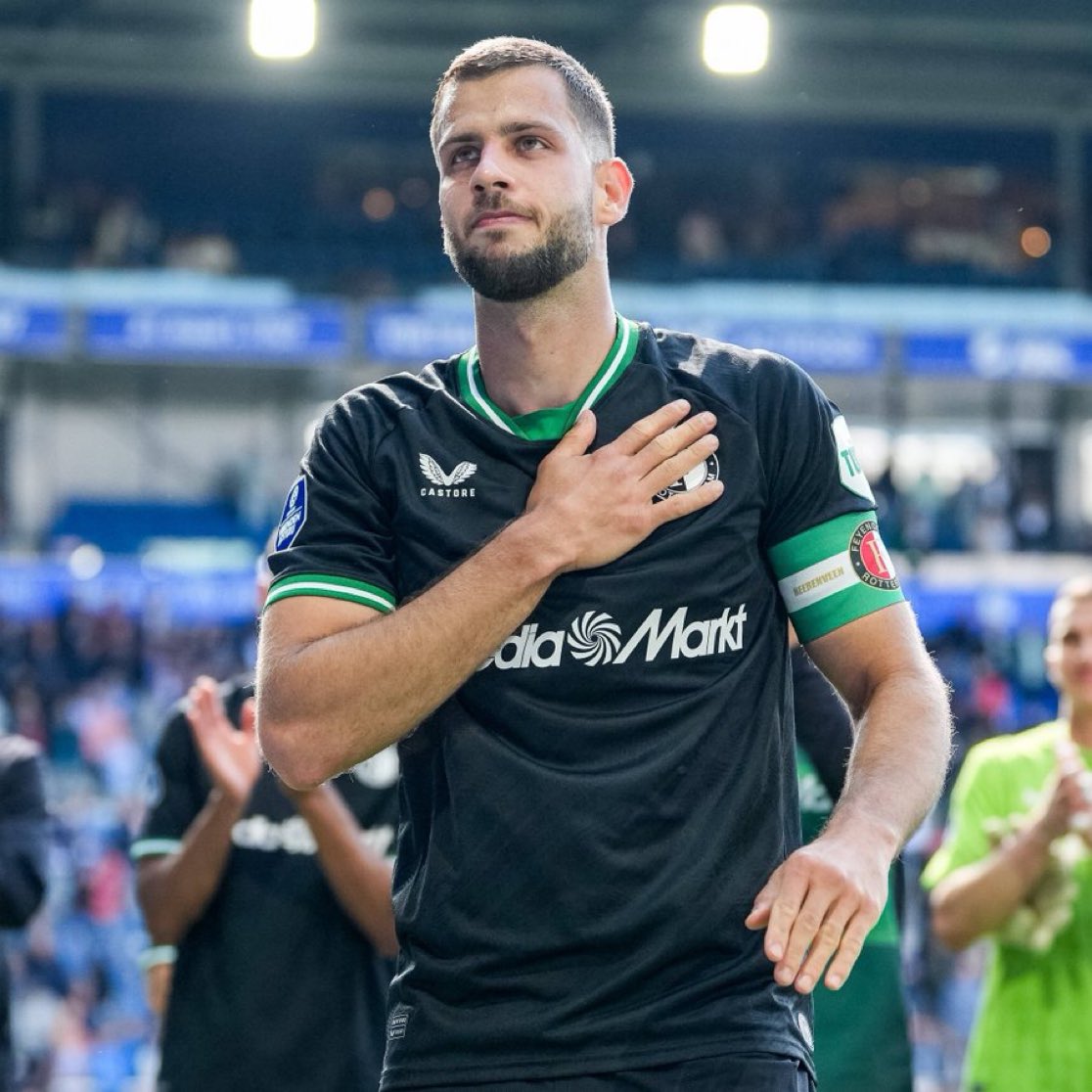 FenerGlobalOrg's tweet image. Atletico Madrid, Feyenoord forması giyen David Hancko’yu kadrosuna kattığını açıkladı.
