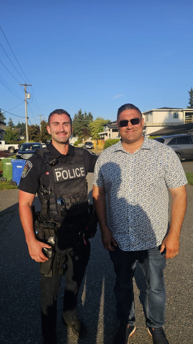 HarmanBhanguBC's tweet image. Yesterday I had the opportunity to ride along with the Abbotsford Police and speak with Chief Watson and other members of the team.
These are moms, dads, sons, and daughters who put their lives on the line every day. Hearing about the challenges they face was eye-opening.
Thank…