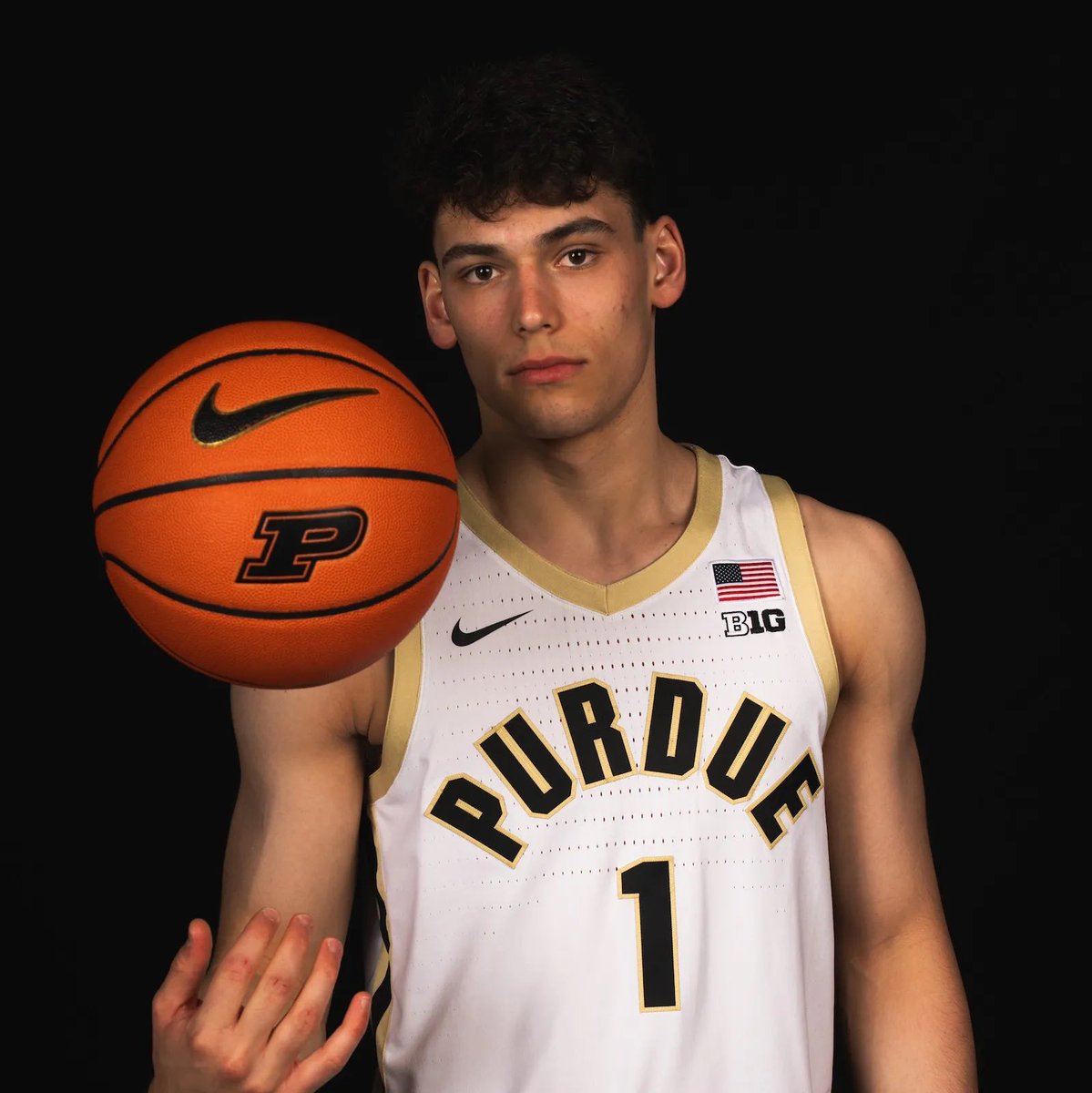 ZachVogt30's tweet image. Omer Mayer turned down MORE money from both Duke and Auburn to play alongside Braden Smith at Purdue.
His eyes are on a National Title.