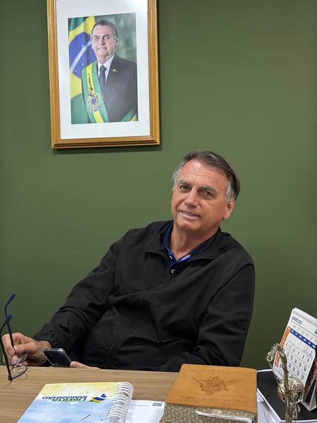 Meu herói meu capitão meu presidente Jair messias Bolsonaro 🇧🇷🇧🇷🇧🇷🇧🇷