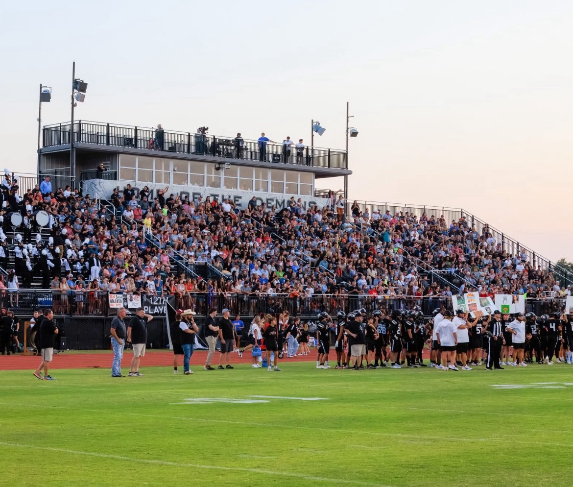 Nothin like Mcilvain on a Friday night. Demon Nation, Who U Wit, Ruff Ryders Anthem, and the hear the toll of the bells! Almost that time ⏳🔱😈