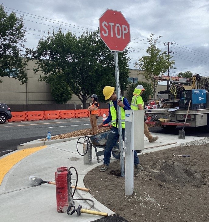 Progress continues on the Georgetown to South Park Safety Project to create a comfortable walking &amp; biking connection.

This includes new sidewalks, bike &amp; walking paths, street lighting, signs, signals, landscaping, tree planting, paving &amp; more.

Info: seattle.gov/transportation…
