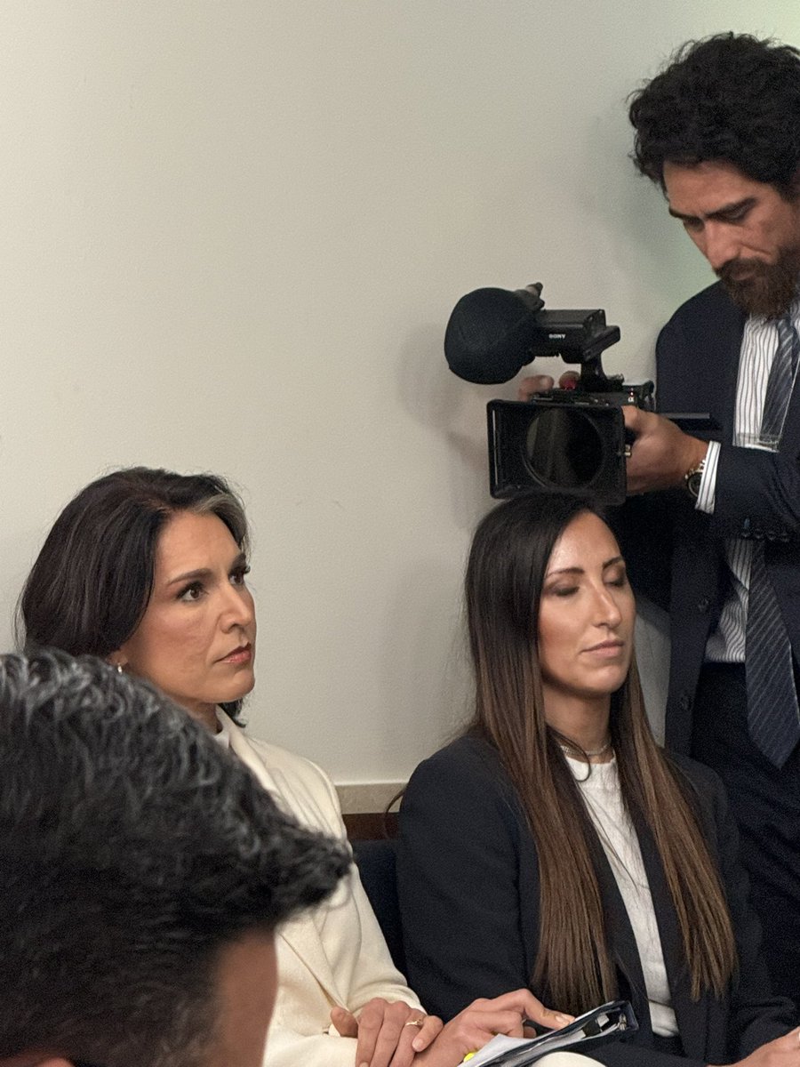 charliespiering's tweet image. Tulsi Gabbard on deck at the White House press briefing