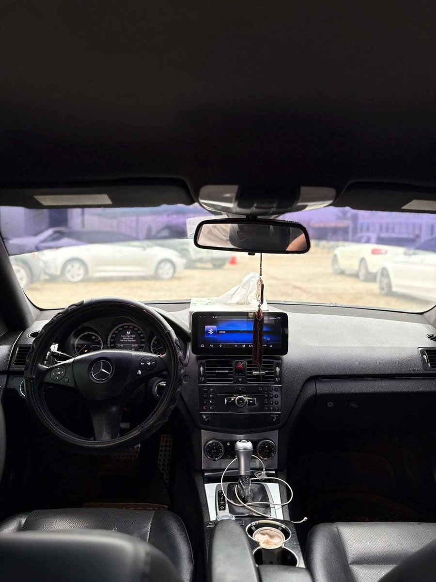 Automall_ng's tweet image. Distress sale!!
Extremely clean Mercedes Benz c300
2009 model
Price:6.5m
Duty: paid
Location: Abuja
Verydarkman
@abujastreets @__yellows
Retweet pls馃檹