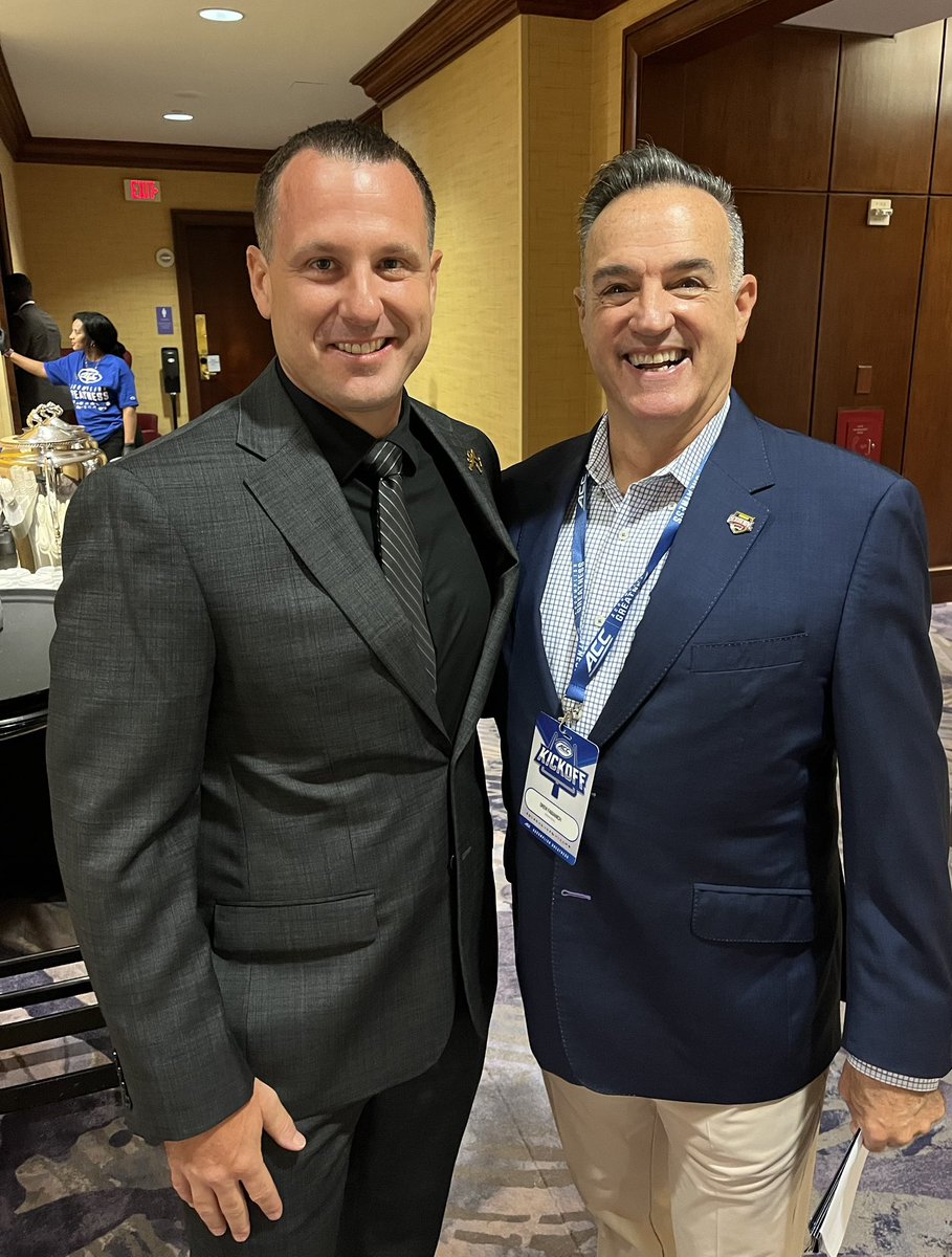 DfabeSB's tweet image. Great to meet Coach Jake Dickert @WakeFB. We will be watching all of the @seniorbowl eligible players throughout this season. Go Deac’s!