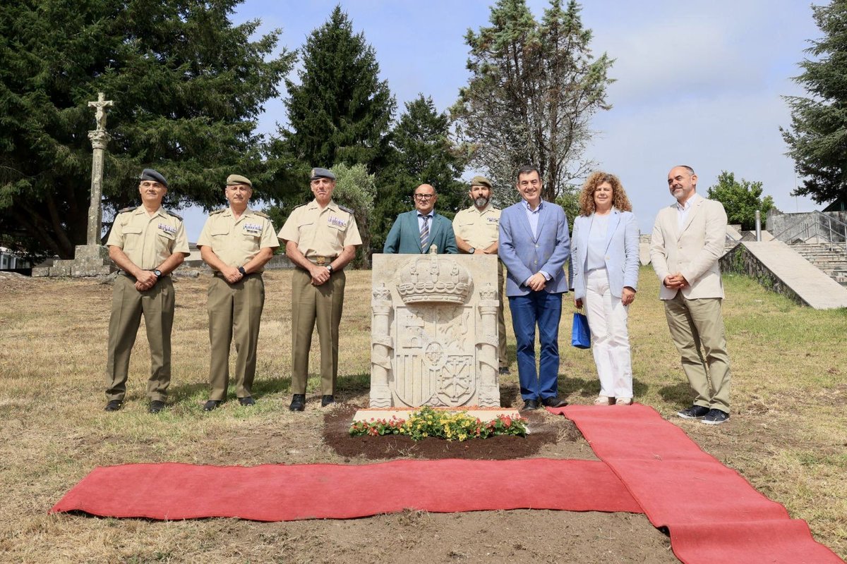 RomanLalin's tweet image. Cedemos unha nova peza saída dos talleres do Centro de #FP Cantería de Galicia. Desta volta, para a Brigada de Infantería Aerotransportable (BRILAT)

Un pracer coñecer as instalacións desta unidade de elite do Exército de Terra na Base General Morillo de Vilaboa