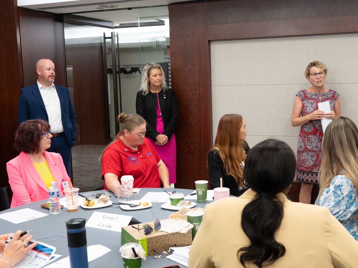 wim_ata's tweet image. Thank you, @RepHoulahan, for speaking at the Women In Motion kickoff breakfast this morning! We appreciate how you fight for women in the trucking industry by advocating for a safe, healthy, and accessible work environment for all. #ATAWomenInMotion