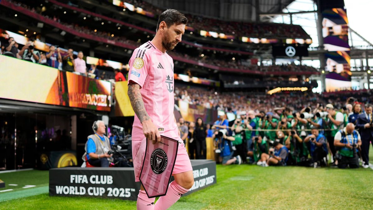 mdzol's tweet image. Bombazo: Lionel Messi decidió no ir al Juego de las Estrellas y la MLS podría sancionarlo mdzol.com/deportes/bomba…
