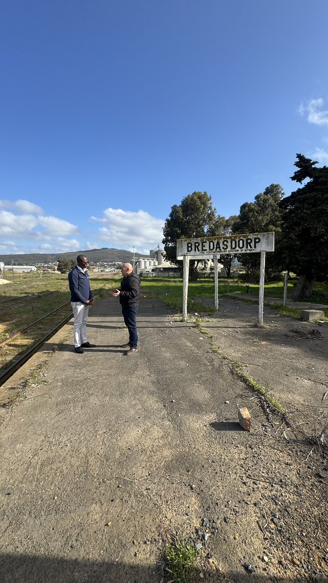 IsaacSileku's tweet image. ๐ The Overberg Freight Rail Business Case is taking shape, driven by a shared commitment of reconnecting the Overberg region to the Belcon inland terminal and Port of Cape Town.
#OverbergFreight #FreightMobility