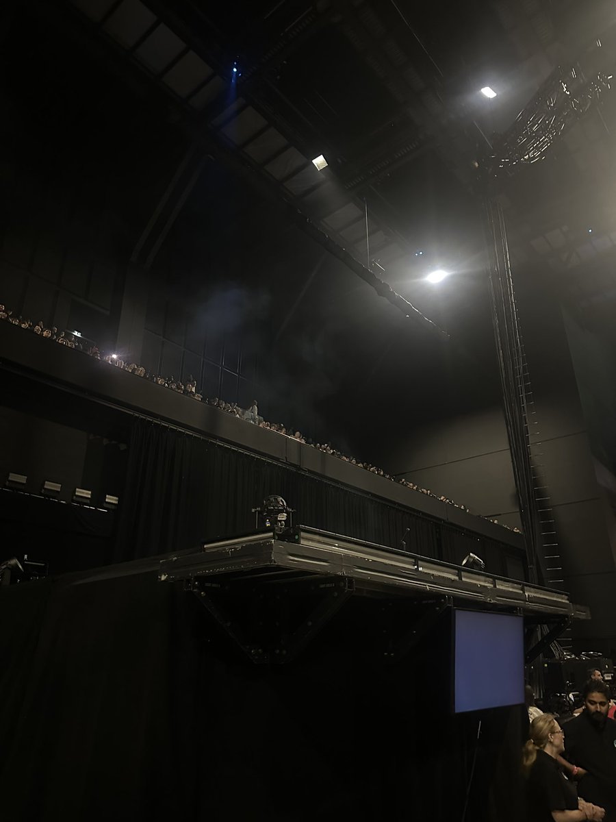 supersoniclwt's tweet image. billie timeeeee