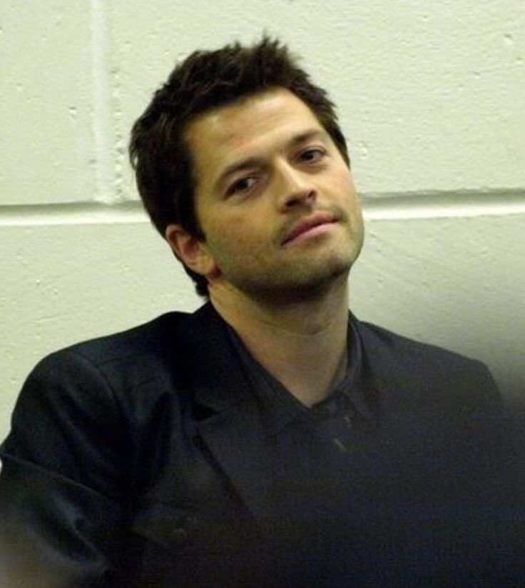 inaisconfused's tweet image. Sometimes I see old pictures like these and get a bit sad that I wasn’t here for the early fandom days but then I realize that I would’ve literally been terrified of his level of chaos back then and I’m okay again 🤣