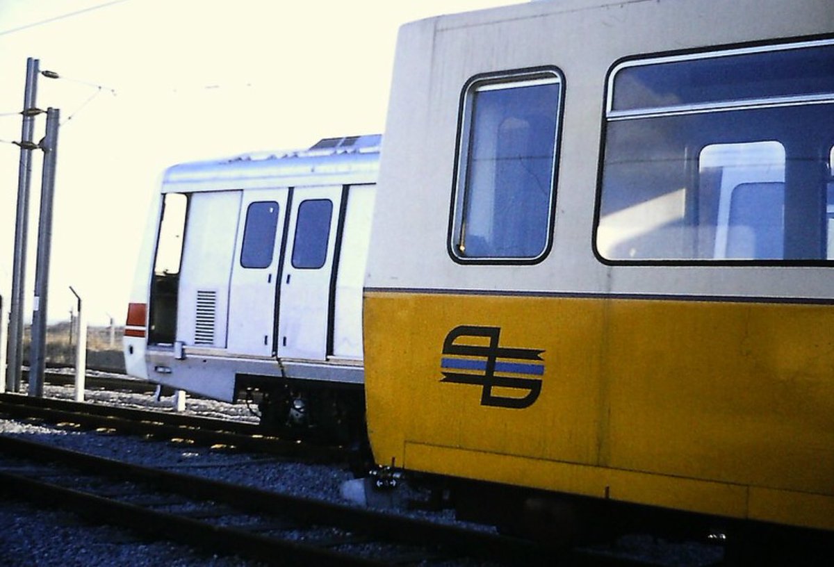 TyneFlashback's tweet image. 1978: A Hong Kong Metro pictured while being tested at the Tyne & Wear Metro test centre, Middle Engine Lane.
📸 flic.kr/p/2hXEPmH