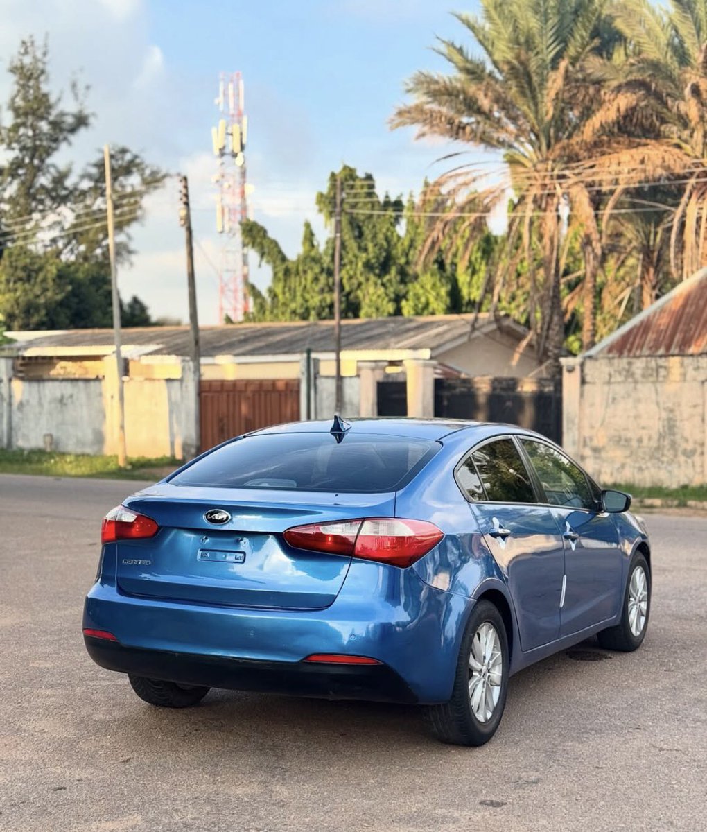Automall_ng's tweet image. Clean used KIA 2014 model
Price:7.3m
Duty: paid
Location: Kaduna
@__yellows @abujastreets
Retweet pls馃檹