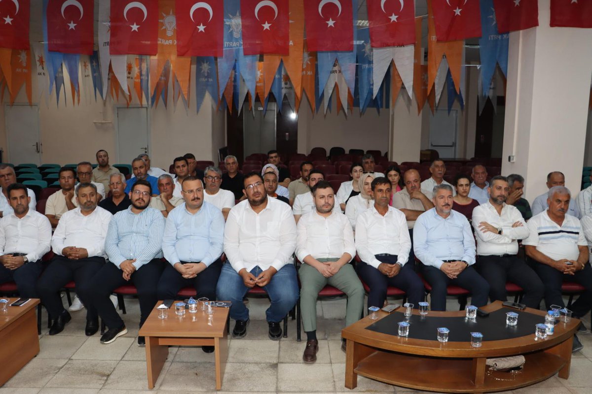 📍 AK Parti Mersin İl Başkanlığı

Yerel Yönetimler İstişare ve Değerlendirme Toplantımızı gerçekleştirdik.
Çalışmayan belediyeleri sorgulamaya devam edeceğiz. Şehrimizin gelişimi ve milletimizin ortak menfaati doğrultusunda yürüttüğümüz çalışmaları kararlılıkla sürdüreceğiz.
