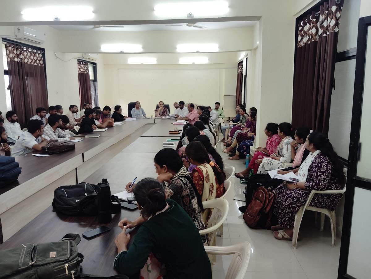TDO Manavadar (@tdomanavadar) on Twitter photo આજ રોજ નાયબ જિલ્લા વિકાસ અધિકારી શ્રી (વિકાસ)નાં અધ્યક્ષ સ્થાને તલાટી કમ મંત્રી શ્રી ઓની બેઠકનું આયોજન કરવામાં આવેલ.
<a href="/DdoJunagadh/">DDO Junagadh</a> <a href="/DyddoPan/">Dy DDO (Panchayat) JUNAGADH</a> <a href="/DPJUNAGADH/">Meera Sompura Dy DDO JUNAGADH (GAS)</a> <a href="/DrdaJun1/">DRDA Junagadh</a> <a href="/GujDCoffice/">Guj DCoffice</a> આજ રોજ નાયબ જિલ્લા વિકાસ અધિકારી શ્રી (વિકાસ)નાં અધ્યક્ષ સ્થાને તલાટી કમ મંત્રી શ્રી ઓની બેઠકનું આયોજન કરવામાં આવેલ.
<a href="/DdoJunagadh/">DDO Junagadh</a> <a href="/DyddoPan/">Dy DDO (Panchayat) JUNAGADH</a> <a href="/DPJUNAGADH/">Meera Sompura Dy DDO JUNAGADH (GAS)</a> <a href="/DrdaJun1/">DRDA Junagadh</a> <a href="/GujDCoffice/">Guj DCoffice</a>