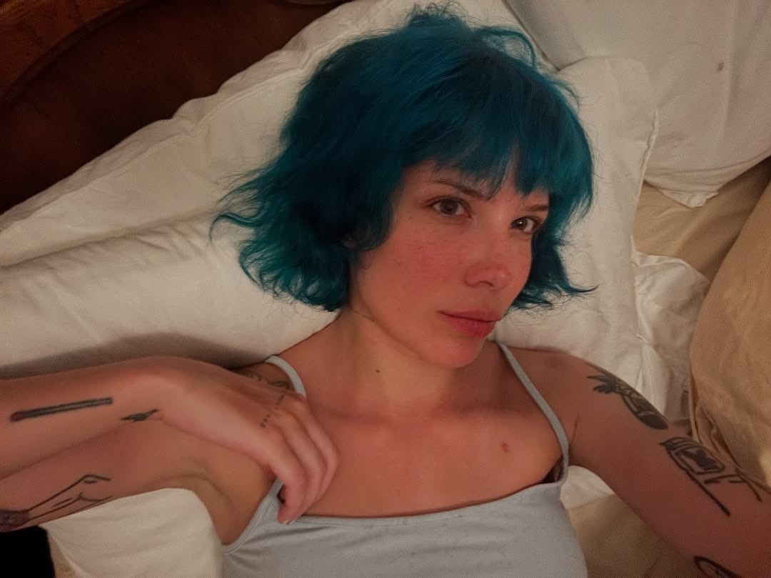 haIseylq's tweet image. Halsey via Instagram: “in my dream these days, it’s you and nothing else 🩵”