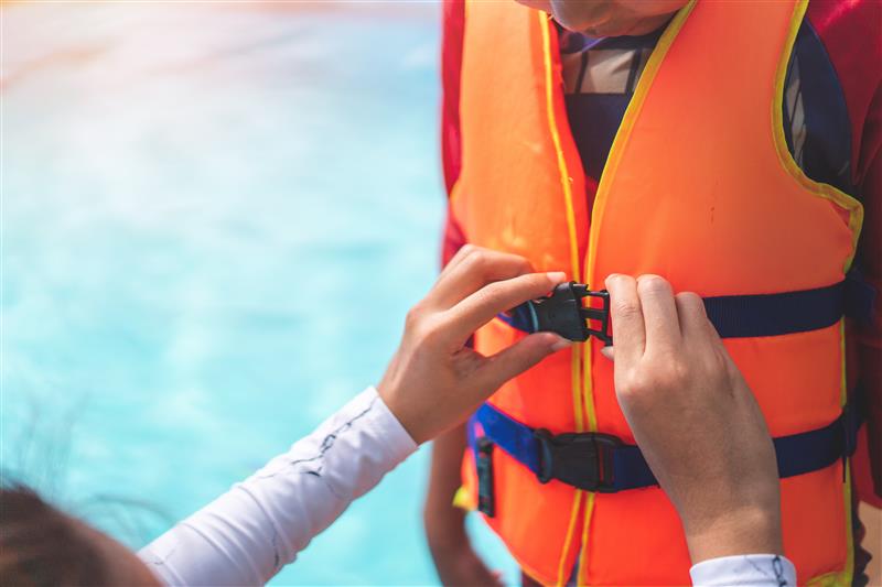Join us on July 24 for National Drowning Prevention Week (July 20 to 26), at the #EG Farmers Market to learn more about water safety. Stop by from 2 to 7 p.m. at the Civic Centre (19000 Leslie Street) to meet Buddy the Lifeguard Dog, enjoy the arts and crafts table and gain