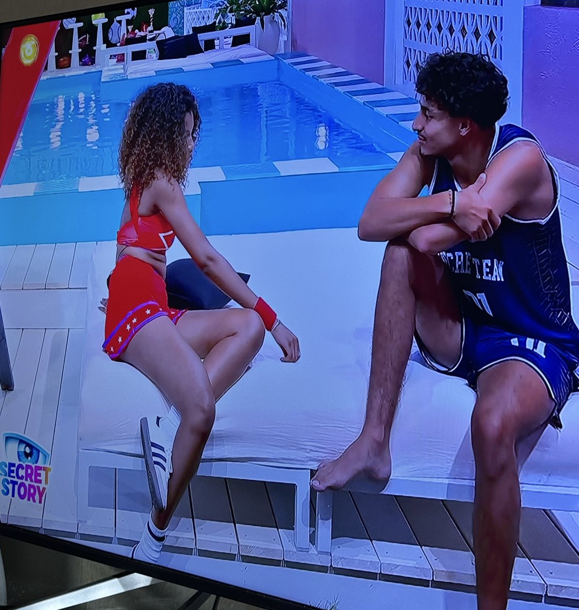 _byamlll's tweet image. Anita si elle mendie pas lโattention de noah une fois par jour , elle meurt je crois #SecretStory