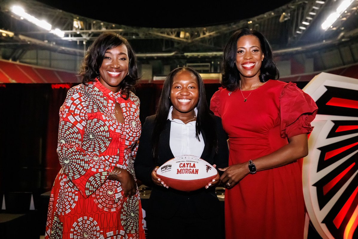 SpelmanCollege's tweet image. Cayla Morgan, C’2026, and Lauren Thompson, C’2027, both 2024 Atlanta Falcons HBCU Fellows, participated in Atlanta Habitat’s “Brush with Kindness” service event to help kick off the 2025 cohort. Congratulations to Dariyana Mitchell, C’2026, who has been selected for the 2025…