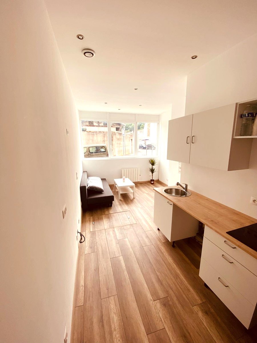 Accompagnement de Julie :

📍Ville de de 20 000 habitants (Rhône)

- T2 de 32m²
- Coût total du projet : 78 200€
- Loyer : 600€/mois
- Location meublée

📈 Rendement brut : 9,2%
📊TRI : 20%.