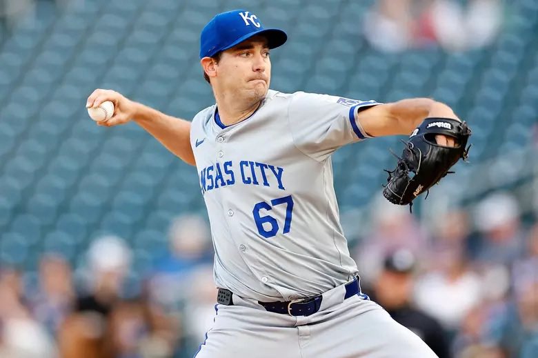 SleeperCubs's tweet image. Royals manager Matt Quatraro on Seth Lugo:
“His name is prevalent, especially here (Chicago). I'm aware of that. We talked about it openly, understanding we like what we have here. We believe if we can string some good games together, we can get back in this thing"
Prevalent in…