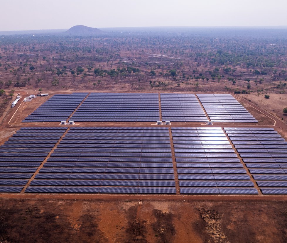 WBG_Energy's tweet image. Access to electricity remains limited in #BurkinaFaso.
Urgent reforms & investments in the electricity sector are needed to enhance private sector participation, improve regulation, and expand renewable energy solutions.
New Burkina Faso Economic Update: wrld.bg/BW4i50WsIuW