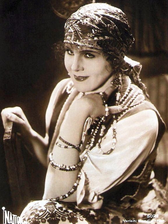the_silent_era's tweet image. International Cinema
"Mata Hari: The Red Dancer" (1927) is a German silent drama by Friedrich Feher starring Magda Sonja, Wolfgang Zilzer, and Fritz Kortner. It portrays the life and death of WWI spy Mata Hari and was shot at Berlin’s Staaken Studios with sets by Alfred Junge.