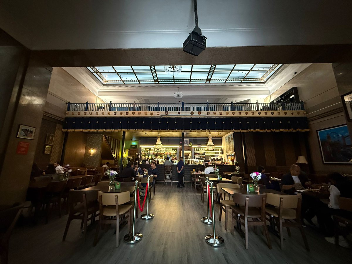 MyWoolwich's tweet image. The new Nepalese restaurant “Gulmi” is OPEN! (at the old Equitable building)
I wish them the best of luck! The refit looks amazing!
#Woolwich #WoolwichArsenal #RoyalArsenal #ElizabethLine
