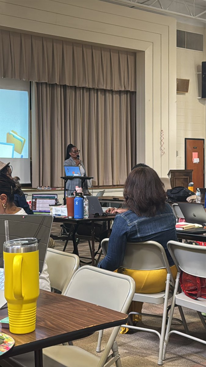 PGCPS_OCS's tweet image. @PGCPS_OCS continued with our summer professional learning series today with our amazing CSCs focusing on understanding their role in PBIS. An awesome learning hosted by PGCPS PBIS Coordinator, Anissa Freeman-Jones. #communityschools #pbis