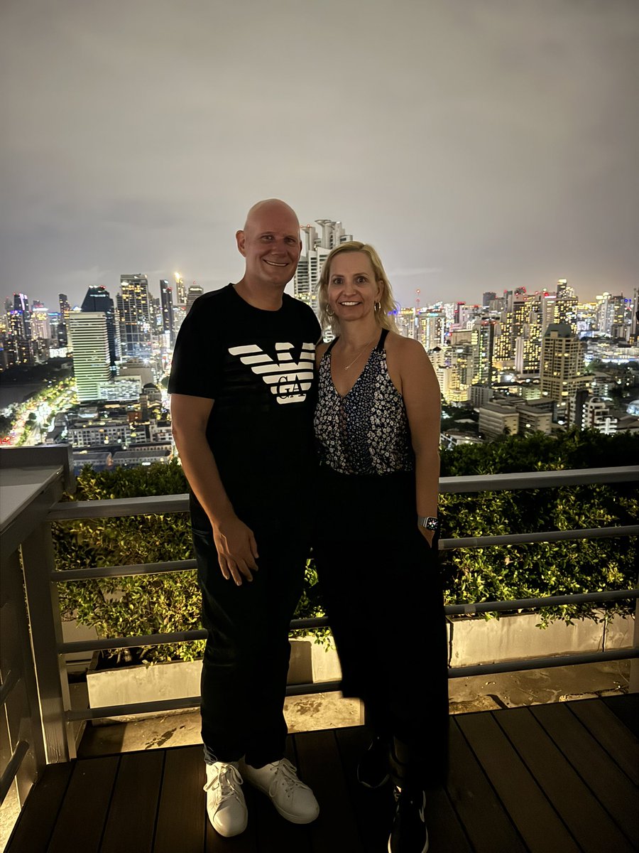 So happy to spend a portion of Joe’s bday with Amy as I loved our time together! Keep rocking life Joe, not only are you looking great, you haven’t aged a bit! Happiest day to you! #avtweeps