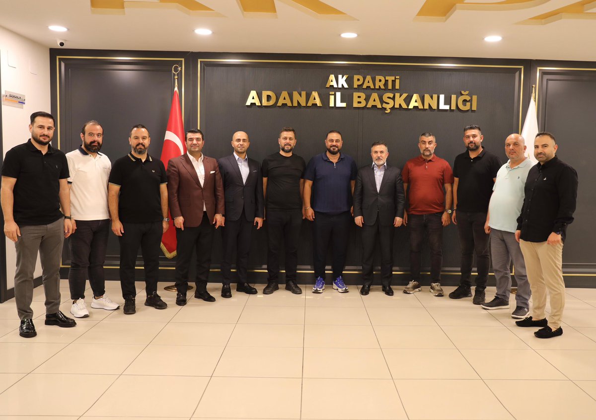 Milli futbolcumuz, kıymetli hemşehrimiz Hasan Şaş’ı İl Başkanlığımızda ağırlamaktan büyük memnuniyet duyduk.

Nazik ziyaretleri için kendilerine teşekkür ediyorum.